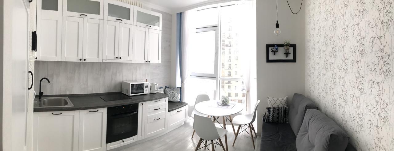 Bright Apartment In Arkadia Odesa Exterior photo